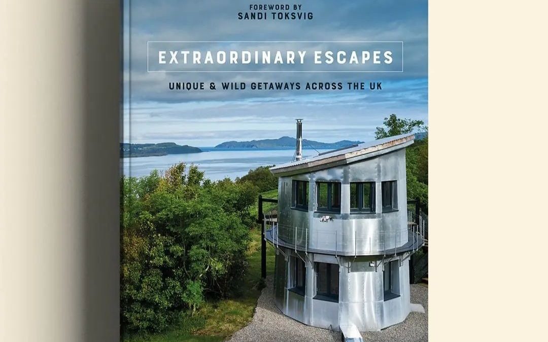 Extraordinary Escapes the book
