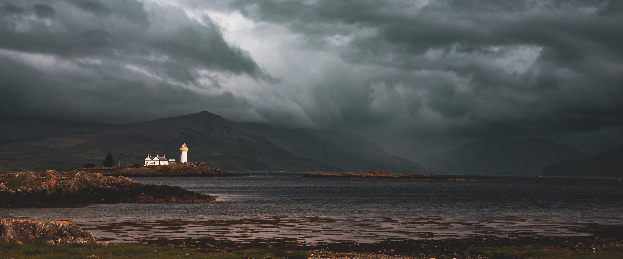 Eilean Sionnach Lighthouse Keeper Cottage and Lighthouse on private island off Skye